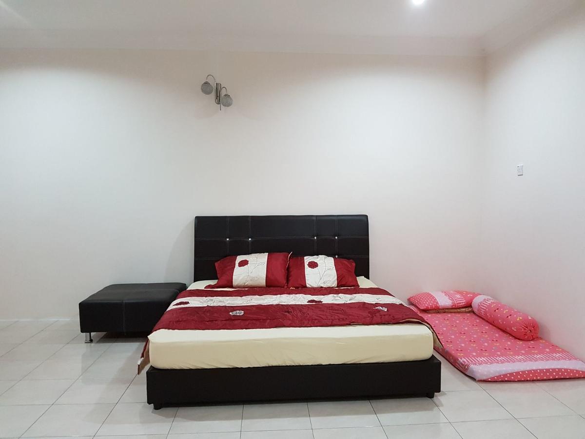 Big Garden Homestay Pantai Remis Luaran gambar