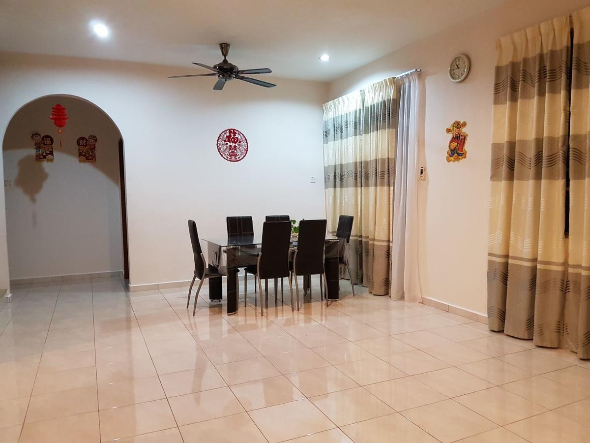 Big Garden Homestay Pantai Remis Luaran gambar