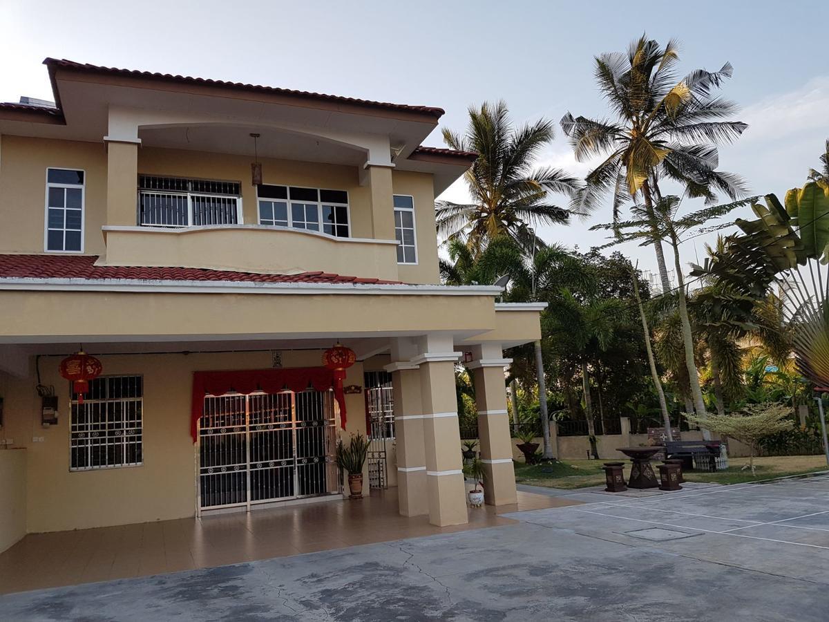 Big Garden Homestay Pantai Remis Luaran gambar