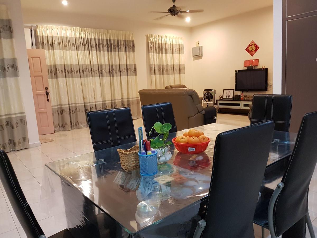 Big Garden Homestay Pantai Remis Luaran gambar